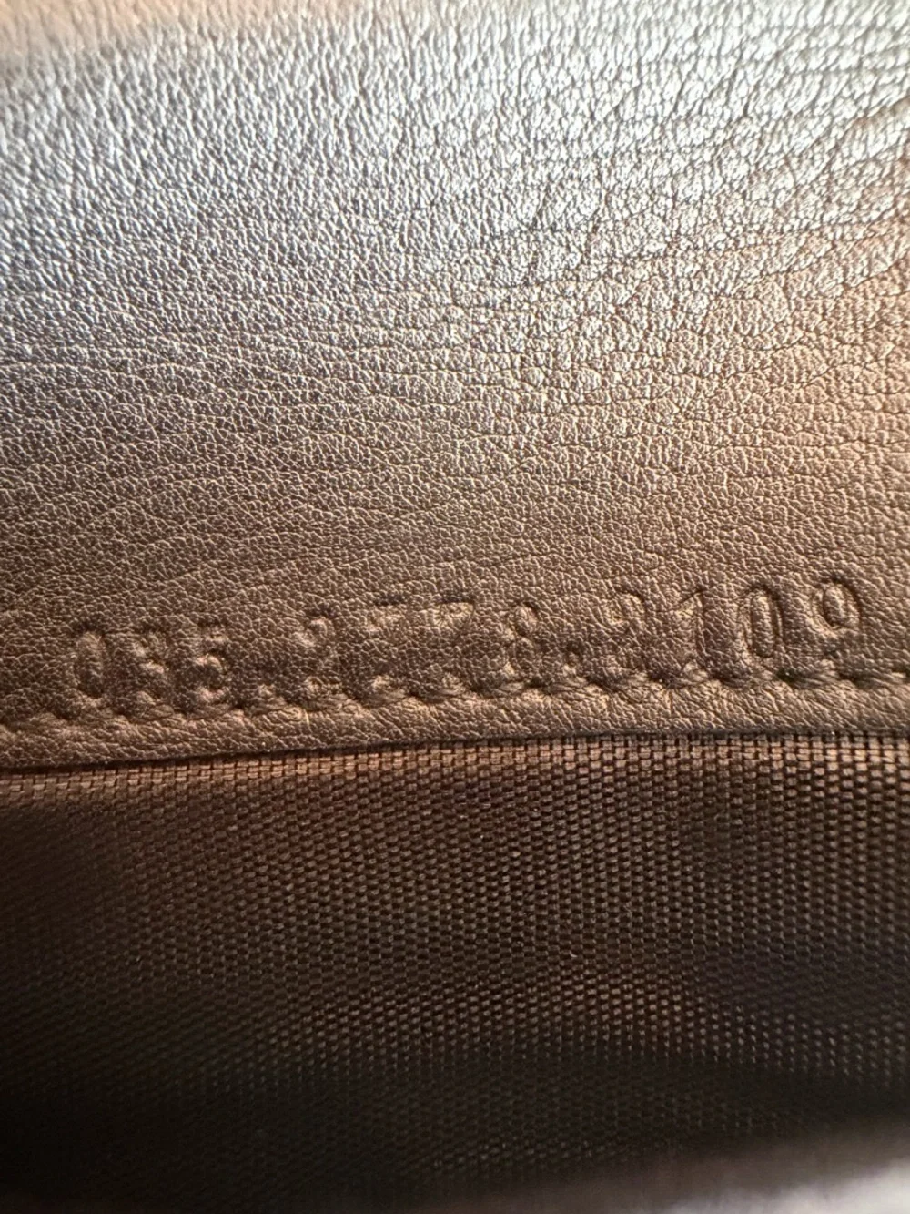 Vintage Gucci Black Leather Bifold Wallet with Snap Back - Picture 13 of 15